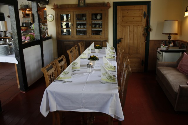 Café im Feld – Innenansicht 3